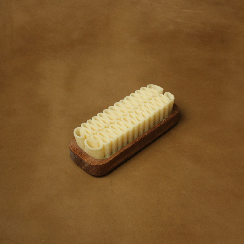 natuurrubber-suede-borstel