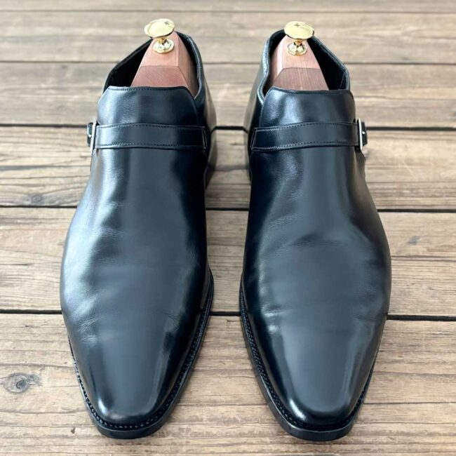 Schoenrenovatie Crockett and Jones Portman polijsten beschadigd leer - The Royal Treatment