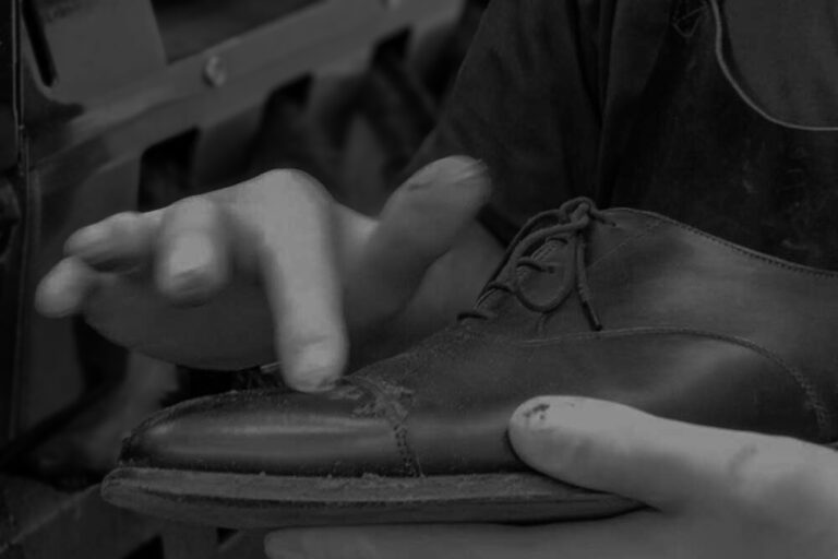 Schoenrenovatie vloeibaar leer - The Royal Treatment