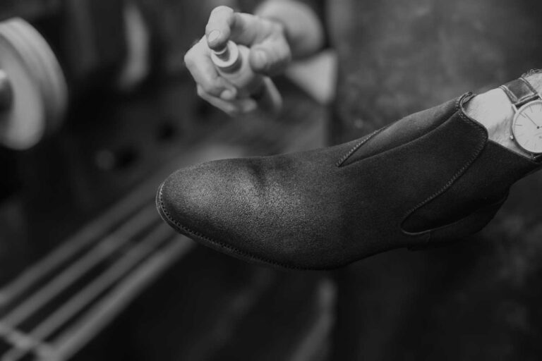 Schoenonderhoud Waterproofing Spray suède schoenen - The Royal Treatment